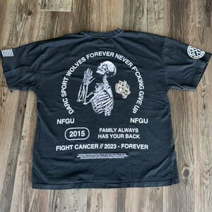 Darc Sport Wolves Men’s Black Graphic T-Shirt size L New